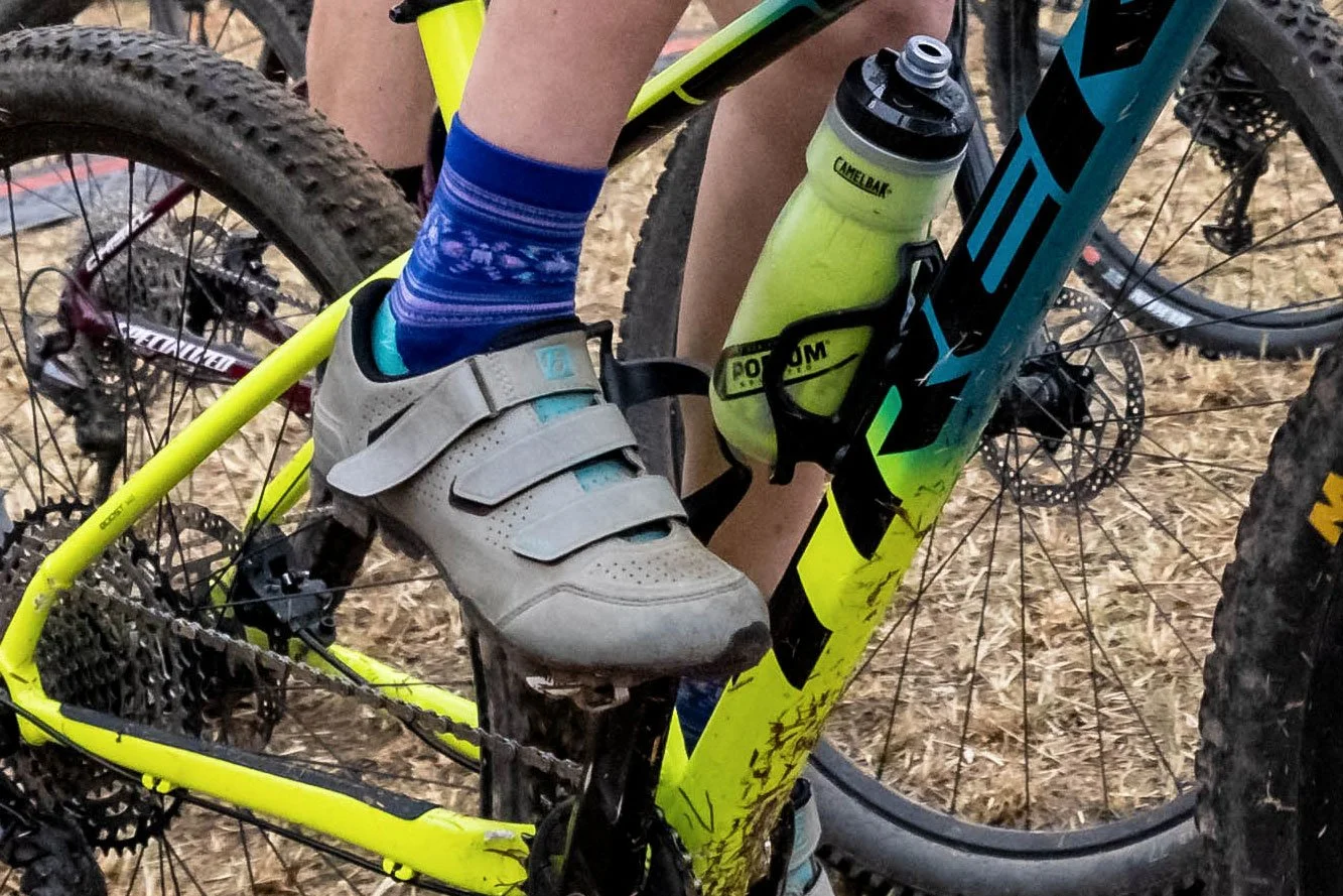 Guide to Mountain Bike Pedals, Shoes, &amp; Clothing